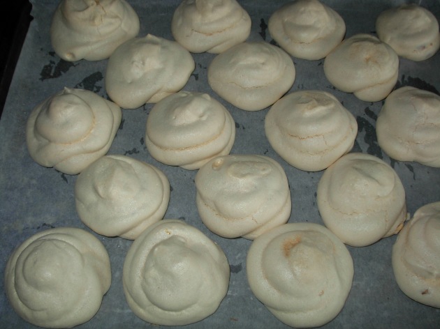 cooked meringues